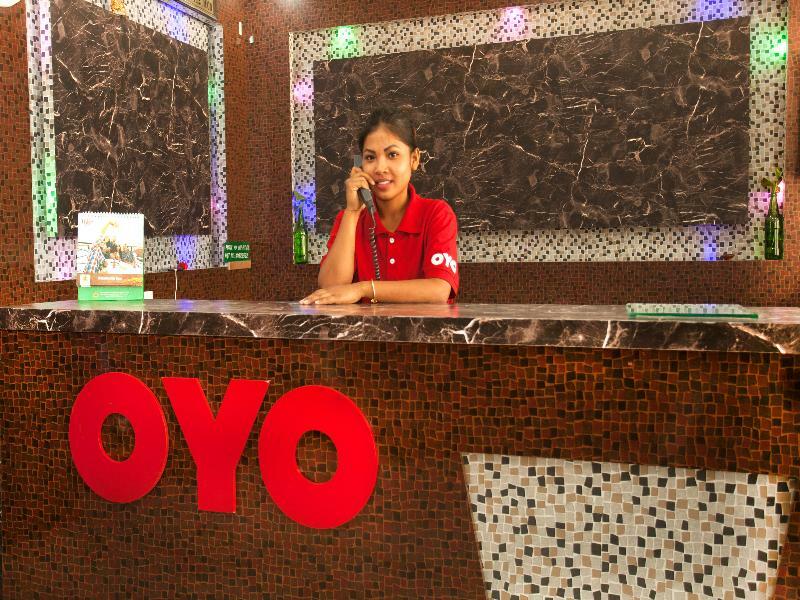 Oyo 343 Pop Life Hotel Banke Екстериор снимка