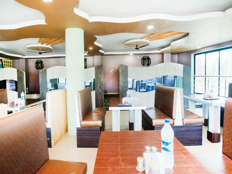 Oyo 343 Pop Life Hotel Banke Екстериор снимка