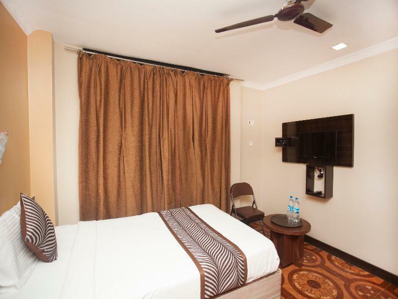 Oyo 343 Pop Life Hotel Banke Екстериор снимка