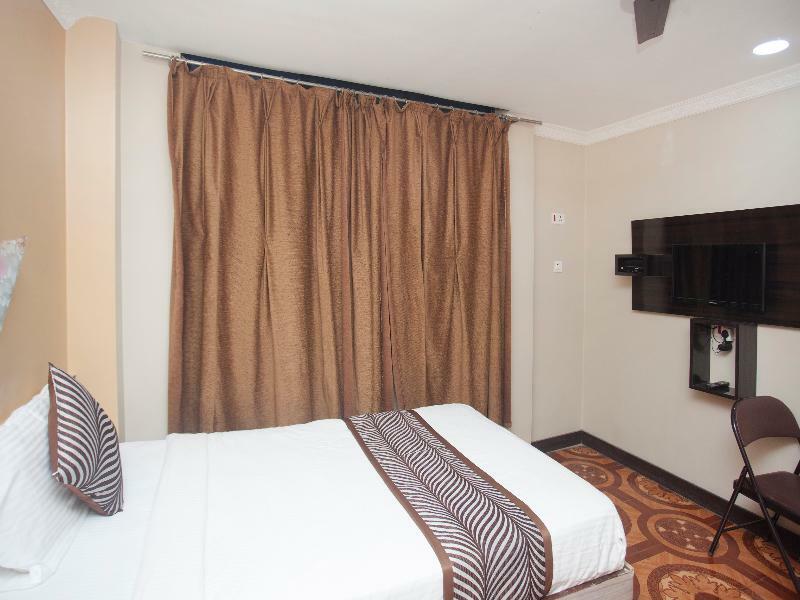 Oyo 343 Pop Life Hotel Banke Екстериор снимка