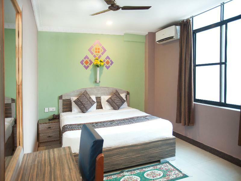 Oyo 343 Pop Life Hotel Banke Екстериор снимка